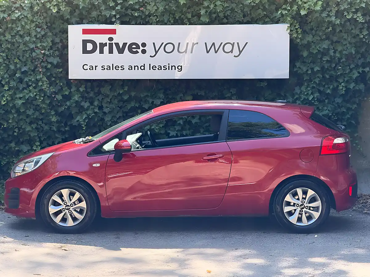 Used 2015 Kia Rio SR7 Red - Interior and Exterior details 4