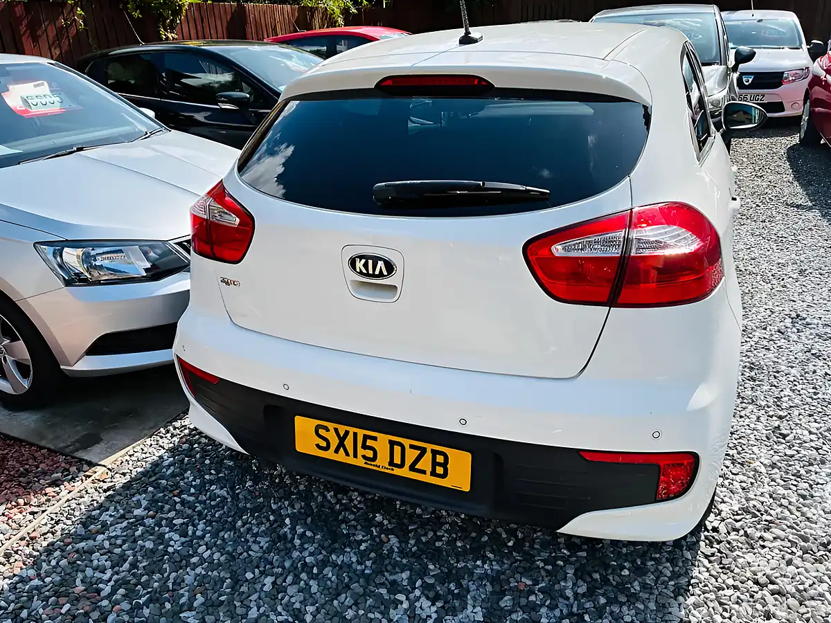 Used 2015 Kia Rio SR7 White - Interior and Exterior details 12
