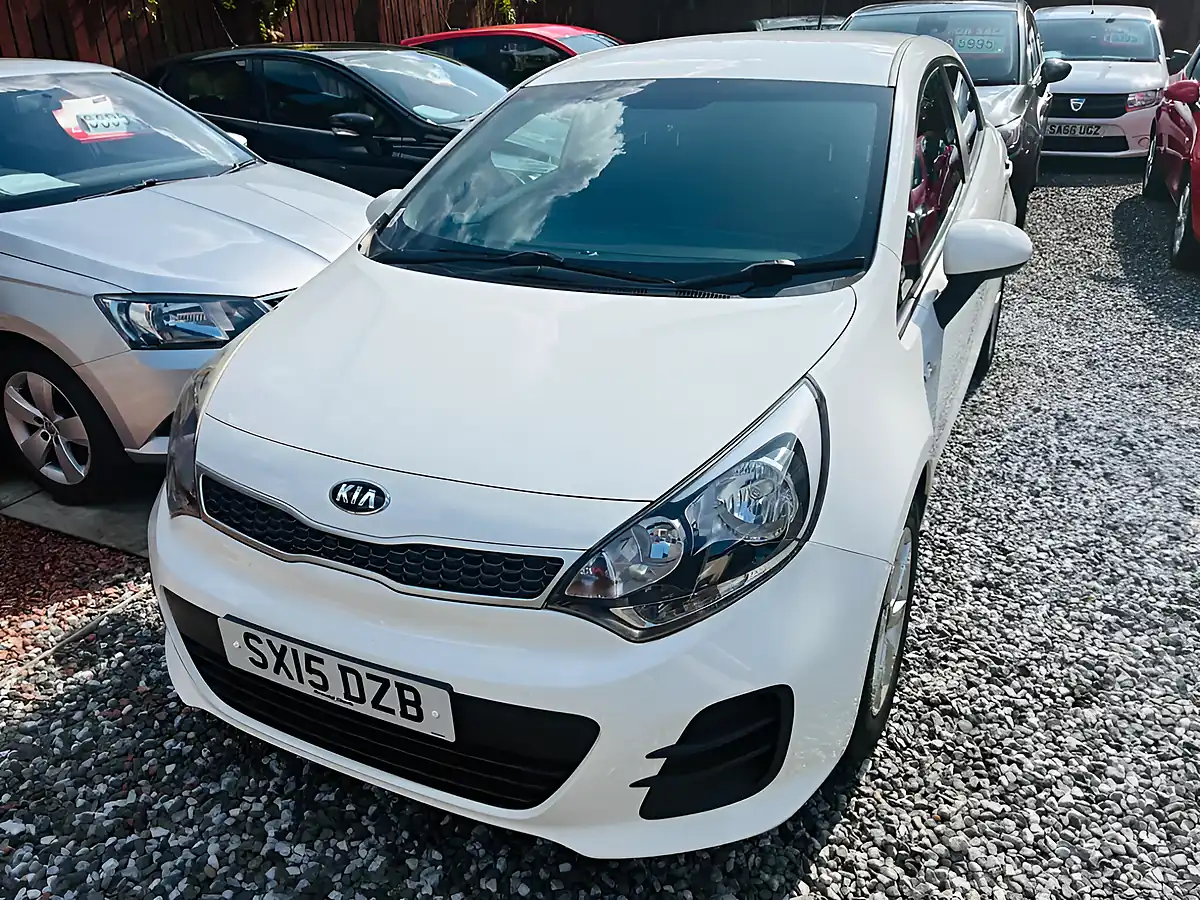Used 2015 Kia Rio SR7 White - Interior and Exterior details 18