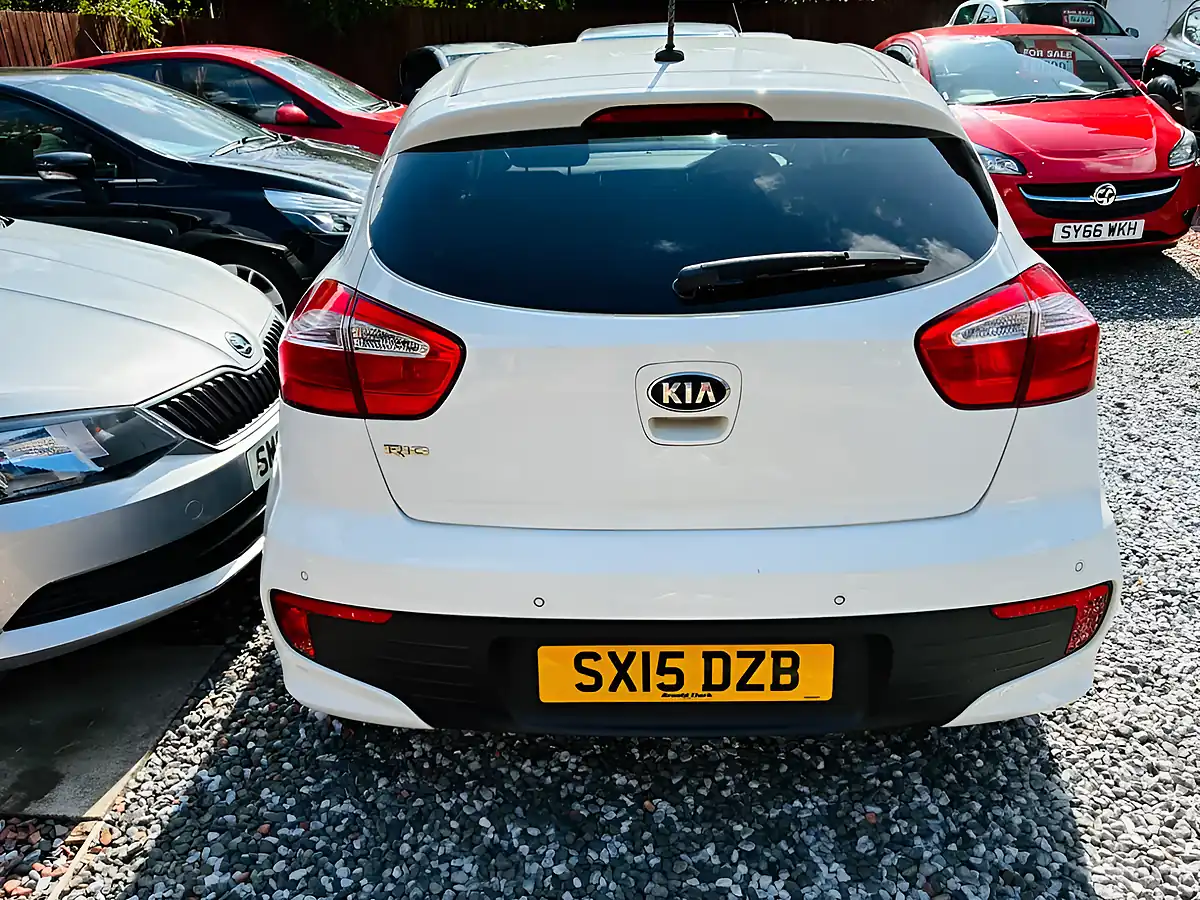 Used 2015 Kia Rio SR7 White - Interior and Exterior details 4