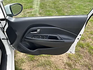 Used 2015 Kia Rio SR7 White - Interior and Exterior details 11