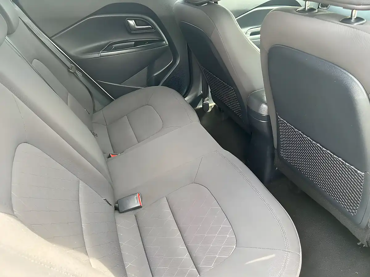 Used 2015 Kia Rio SR7 White - Interior and Exterior details 18