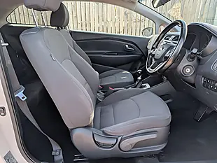 Used 2015 Kia Rio SR7 White - Interior and Exterior details 12
