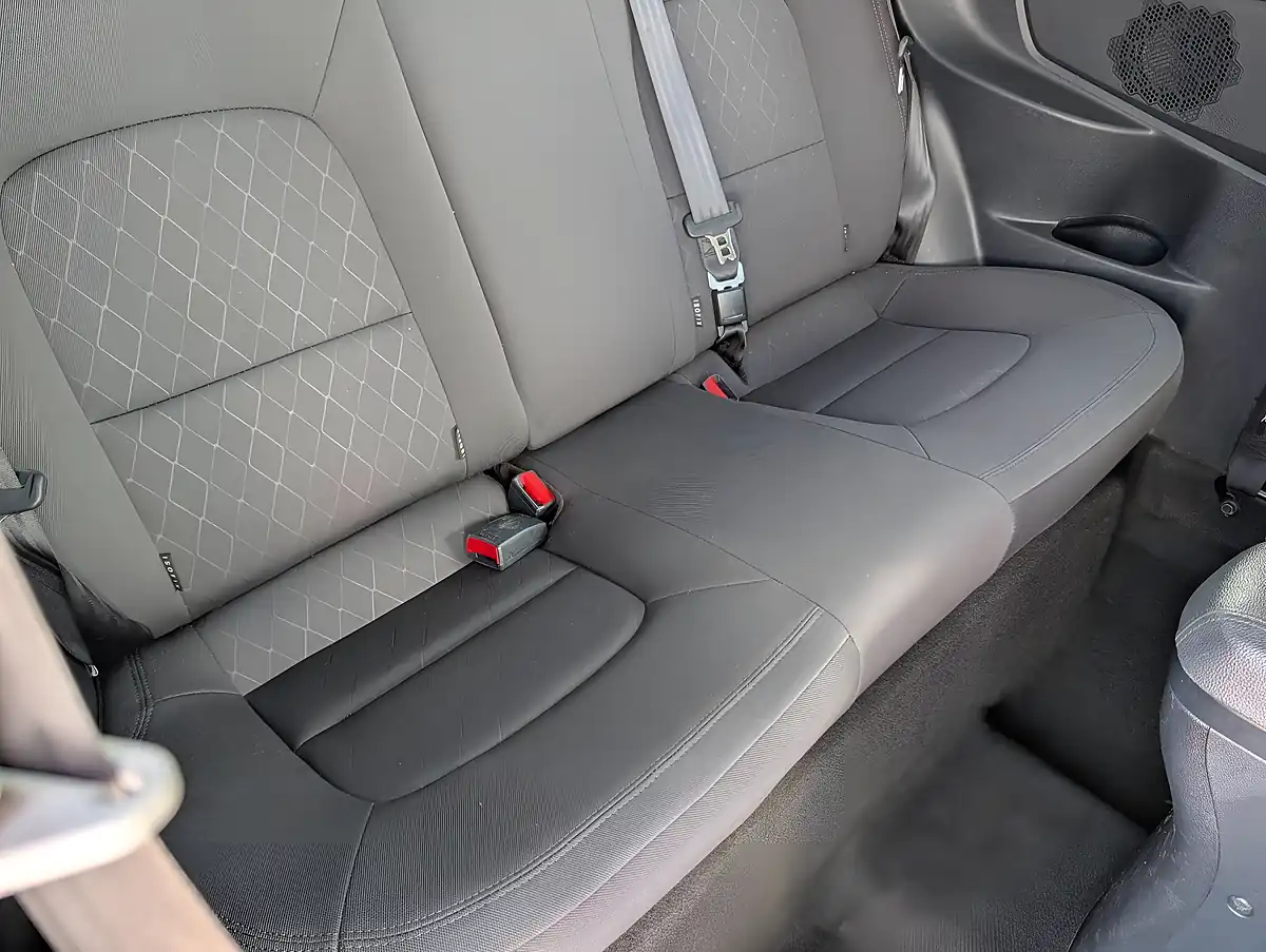 Used 2015 Kia Rio SR7 White - Interior and Exterior details 14