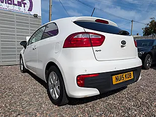 Used 2015 Kia Rio SR7 White - Interior and Exterior details 3