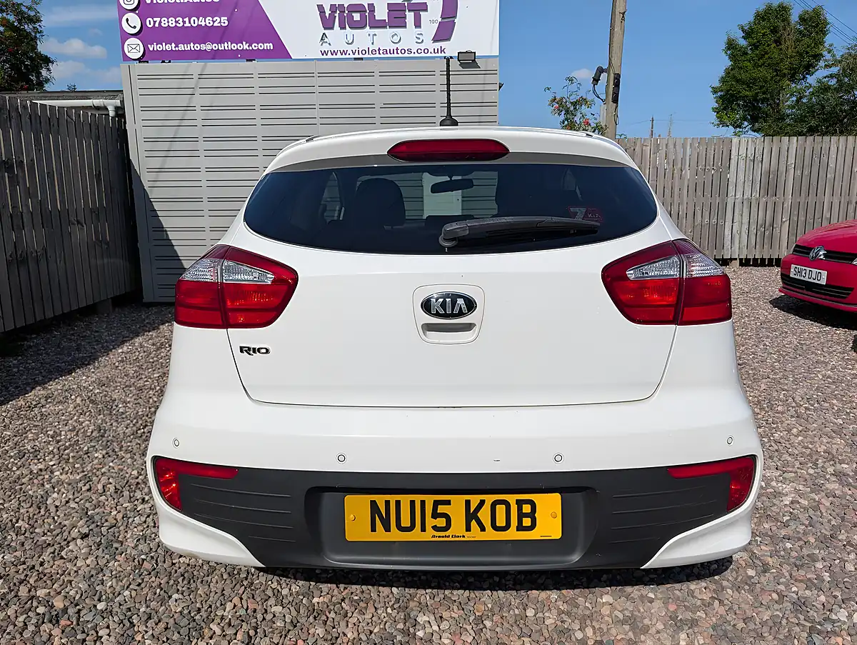 Used 2015 Kia Rio SR7 White - Interior and Exterior details 4