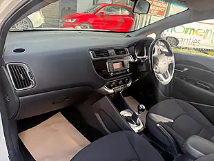 Used 2015 Kia Rio SR7 White - Interior and Exterior details 9