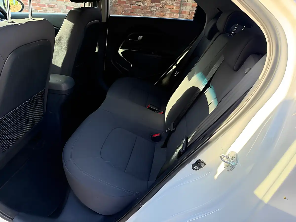 Used 2015 Kia Rio SR7 White - Interior and Exterior details 18