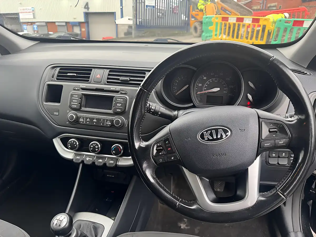 Used 2015 Kia Rio VR7 Black - Interior and Exterior details 10