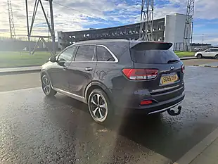 Used 2015 Kia Sorento KX-3 Grey - Interior and Exterior details 8