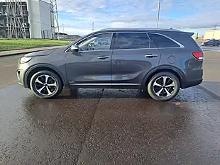 Used 2015 Kia Sorento KX-3 Grey - Interior and Exterior details 9