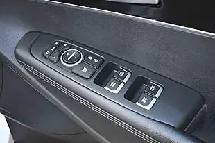 Used 2015 Kia Sorento KX-3 Silver - Interior and Exterior details 10