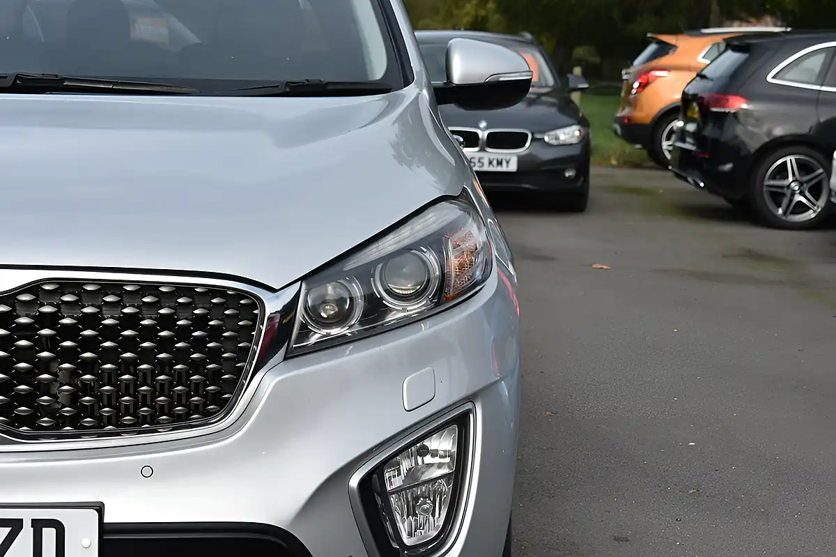Used 2015 Kia Sorento KX-3 Silver - Interior and Exterior details 7