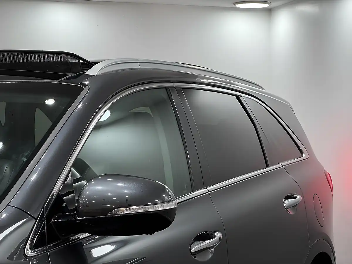Used 2015 Kia Sorento KX-4 Grey - Interior and Exterior details 10