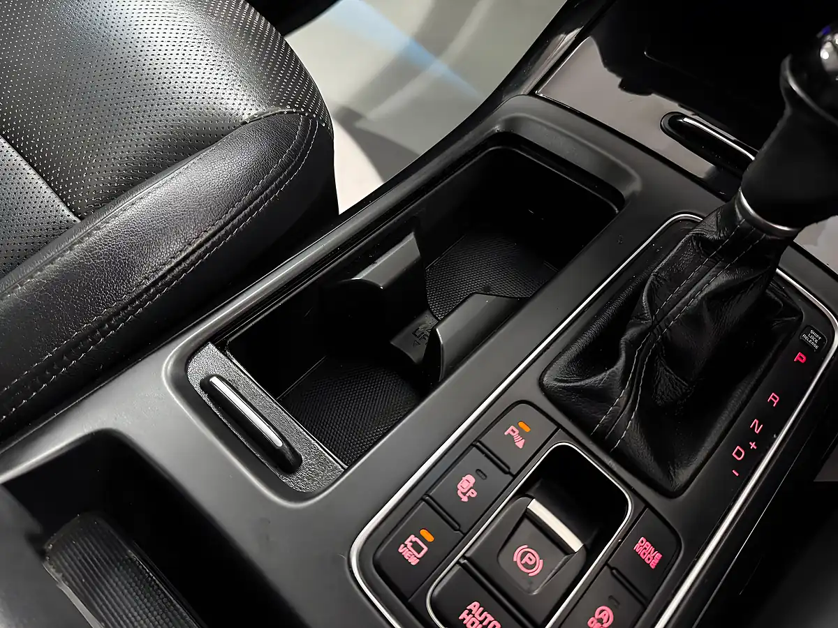 Used 2015 Kia Sorento KX-4 Grey - Interior and Exterior details 15