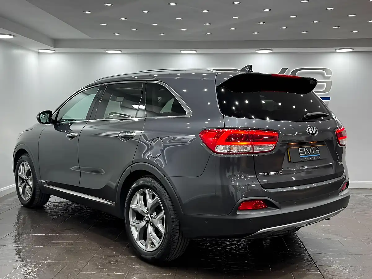 Used 2015 Kia Sorento KX-4 Grey - Interior and Exterior details 6