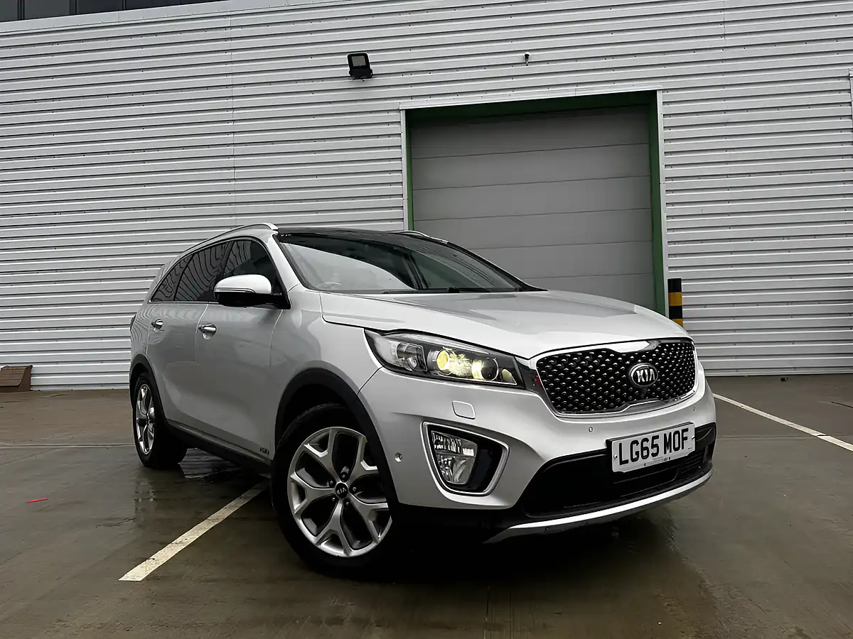 Used 2015 Kia Sorento KX-4 Silver - Front View