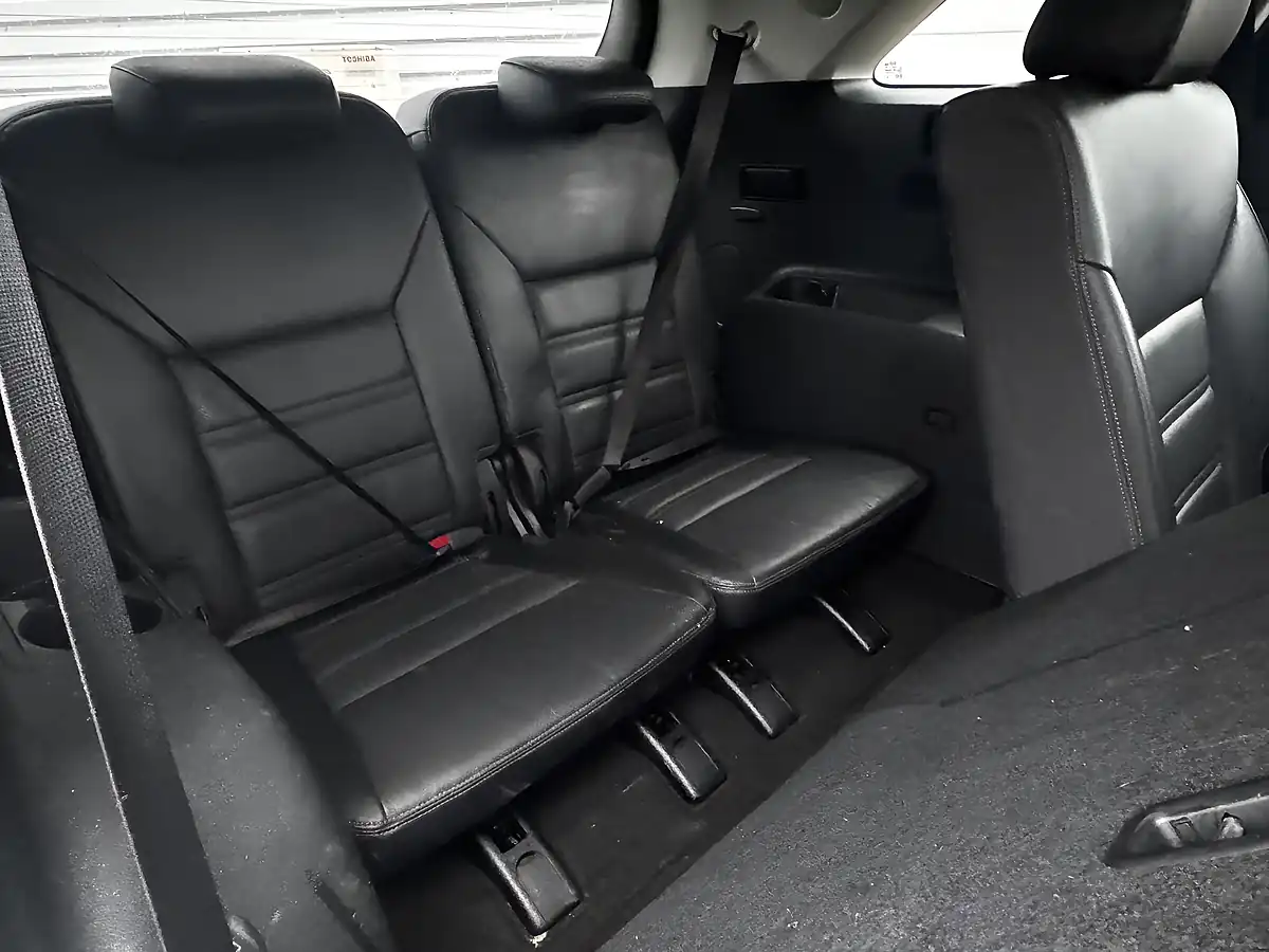 Used 2015 Kia Sorento KX-4 Silver - Interior and Exterior details 10