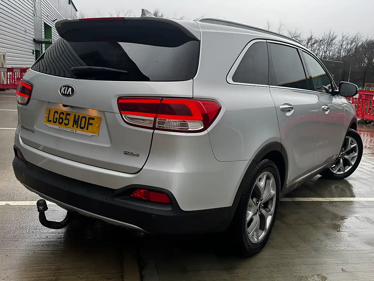 Used 2015 Kia Sorento KX-4 Silver - Interior and Exterior details 6