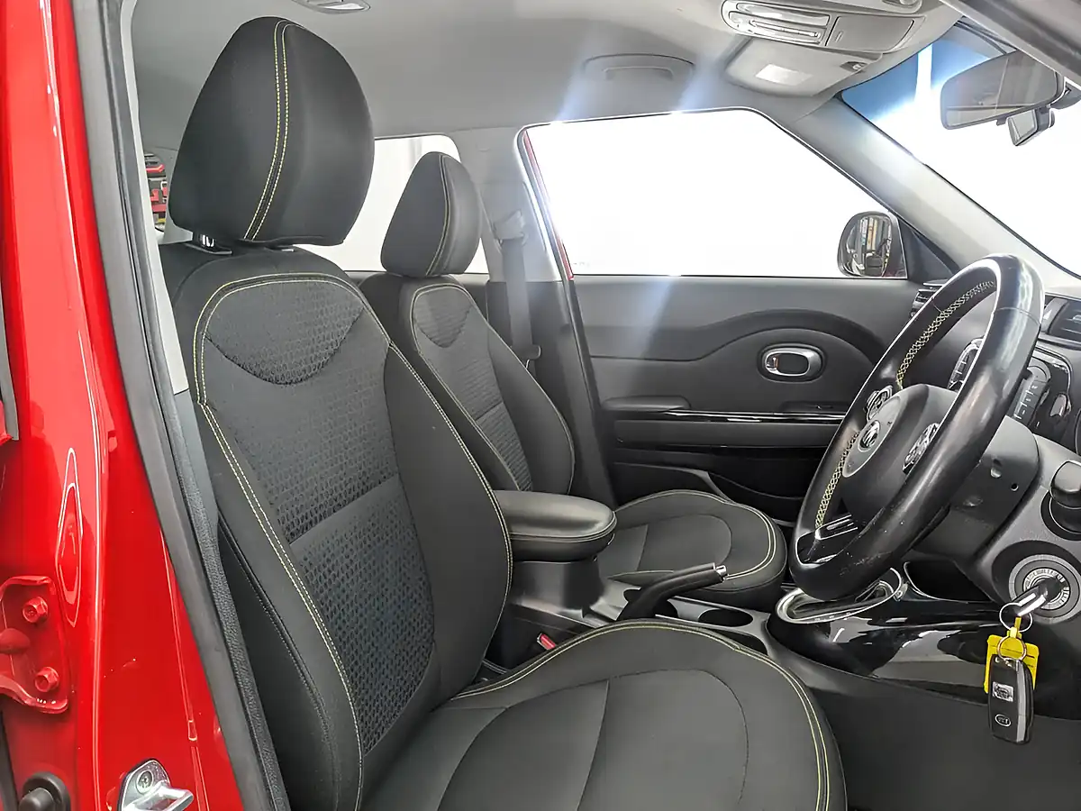Used 2015 Kia Soul Connect Plus Inferno Red - Interior and Exterior details 11