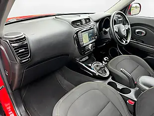 Used 2015 Kia Soul Connect Plus Red - Interior and Exterior details 12