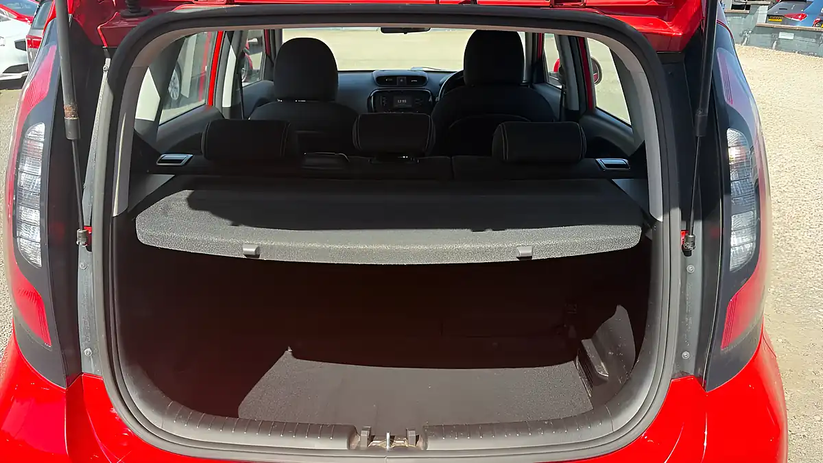 Used 2015 Kia Soul Connect Red - Interior and Exterior details 15