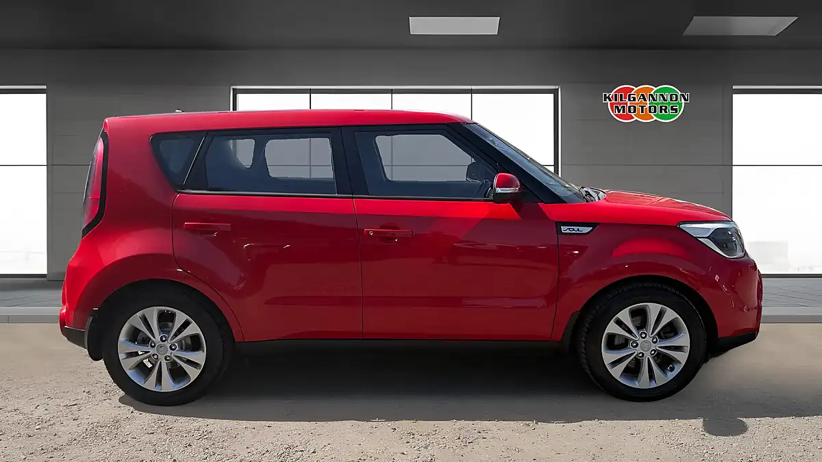 Used 2015 Kia Soul Connect Red - Interior and Exterior details 16