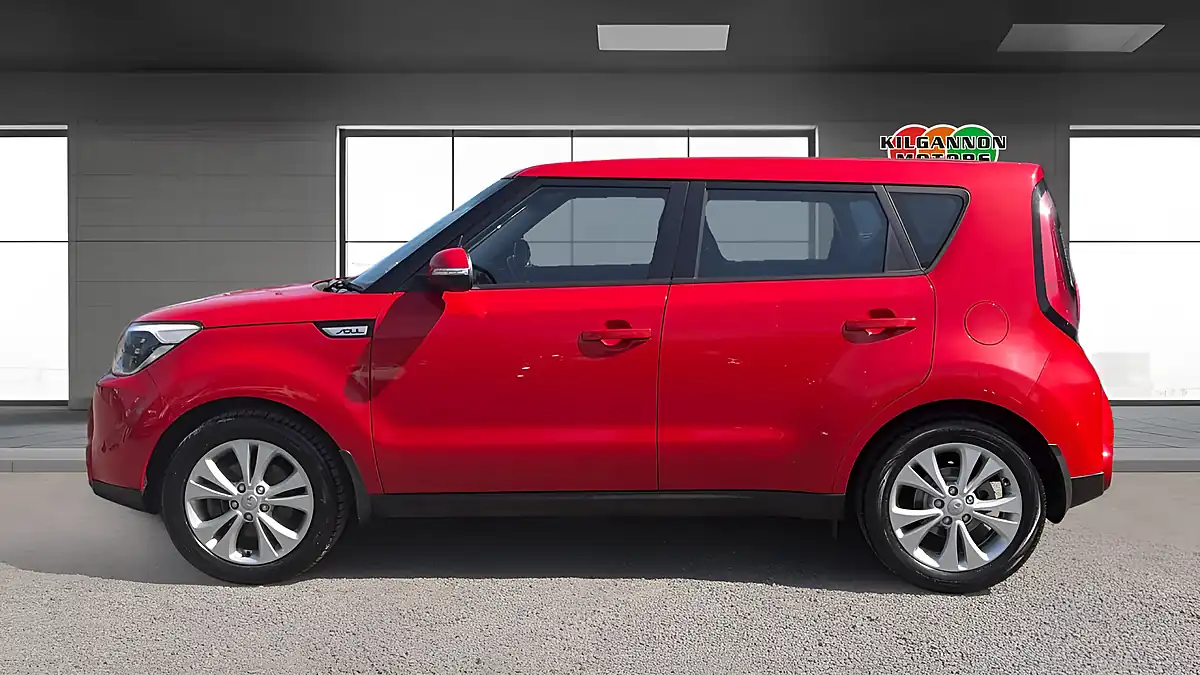 Used 2015 Kia Soul Connect Red - Interior and Exterior details 3
