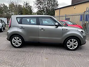Used 2015 Kia Soul Connect Silver - Interior and Exterior details 4