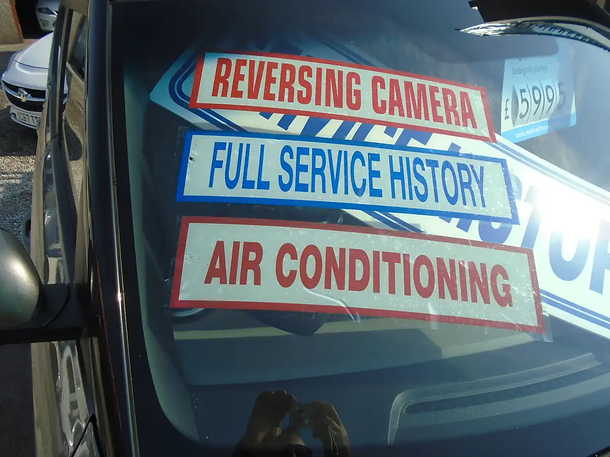 Used 2015 Kia Soul Connect Silver - Interior and Exterior details 17