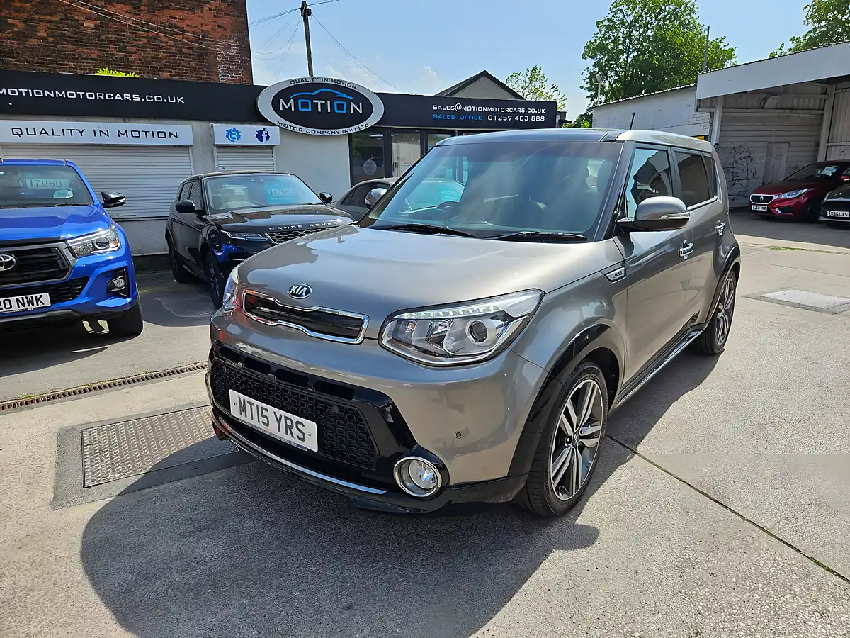 Used 2015 Kia Soul Maxx Silver - Interior and Exterior details 10