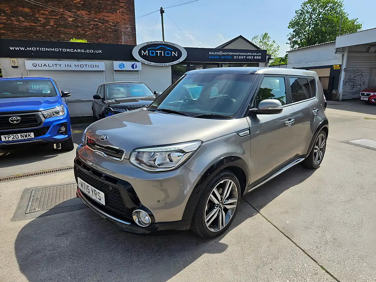 Used 2015 Kia Soul Maxx Silver - Interior and Exterior details 2