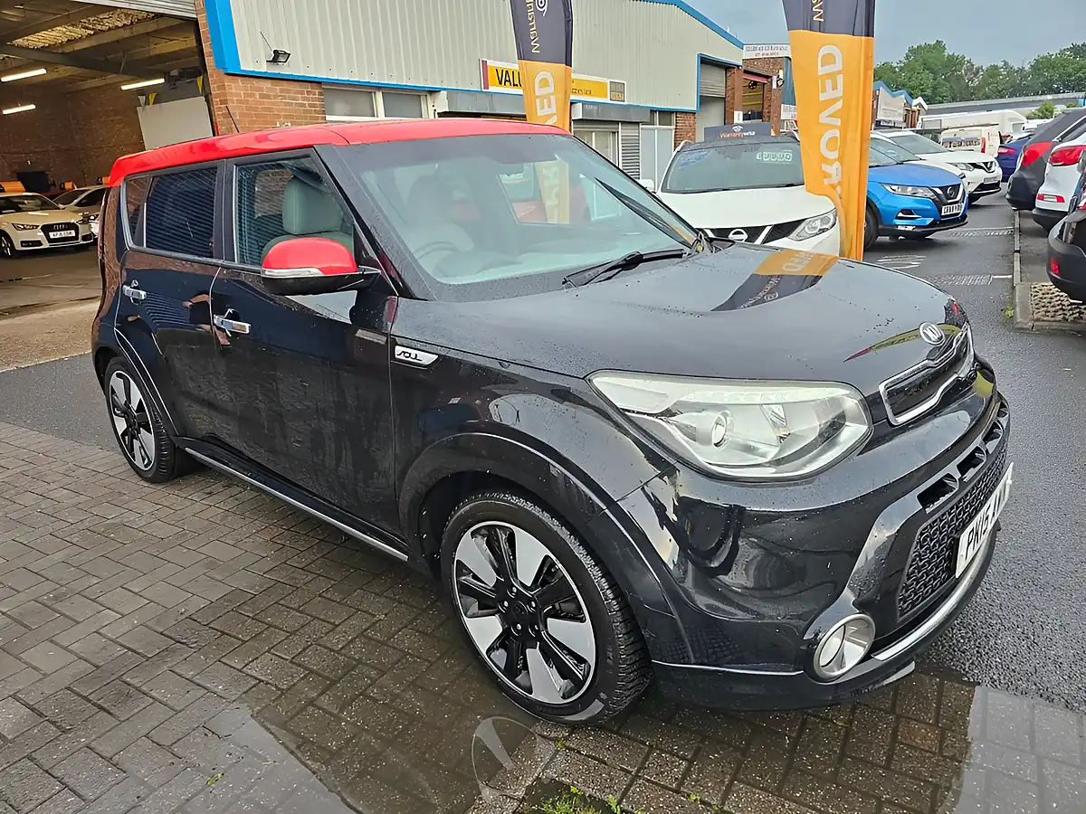 Used 2015 Kia Soul Mixx Black - Front View