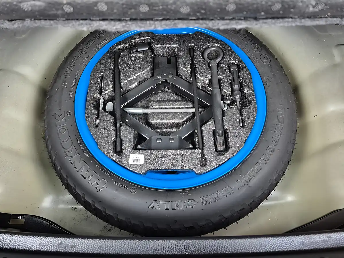 Used 2015 Kia Soul Mixx Blue - Interior and Exterior details 14