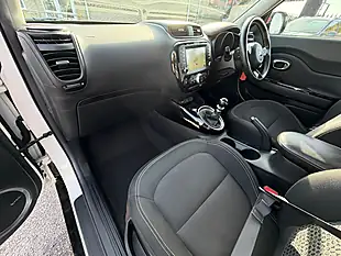 Used 2015 Kia Soul Mixx White - Interior and Exterior details 16