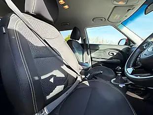 Used 2015 Kia Soul Mixx White - Interior and Exterior details 19