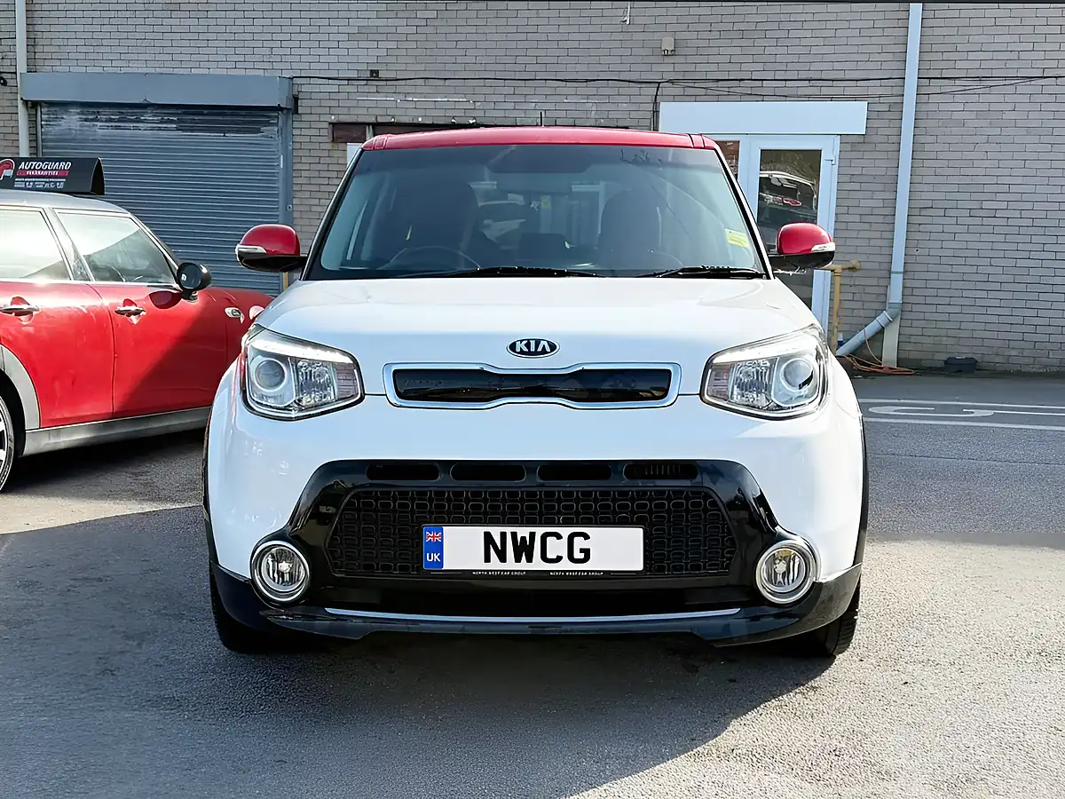Used 2015 Kia Soul Mixx White - Interior and Exterior details 3