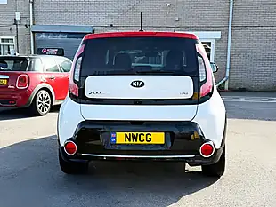 Used 2015 Kia Soul Mixx White - Interior and Exterior details 9
