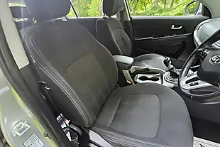Used 2015 Kia Sportage 1 Isg Silver - Interior and Exterior details 13