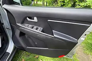 Used 2015 Kia Sportage 1 Isg Silver - Interior and Exterior details 15