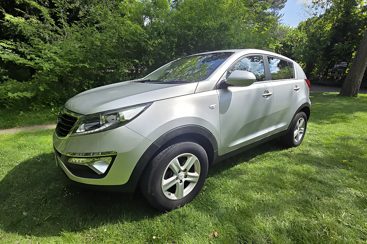 Used 2015 Kia Sportage 1 Isg Silver - Interior and Exterior details 3
