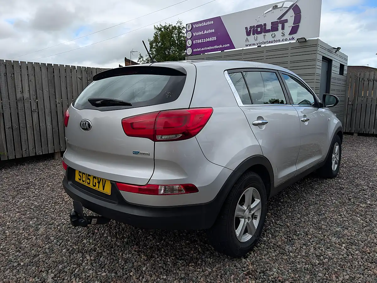 Used 2015 Kia Sportage Ecodynamics 1 2WD Silver - Interior and Exterior details 12
