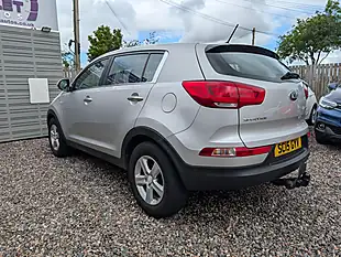 Used 2015 Kia Sportage Ecodynamics 1 2WD Silver - Interior and Exterior details 5