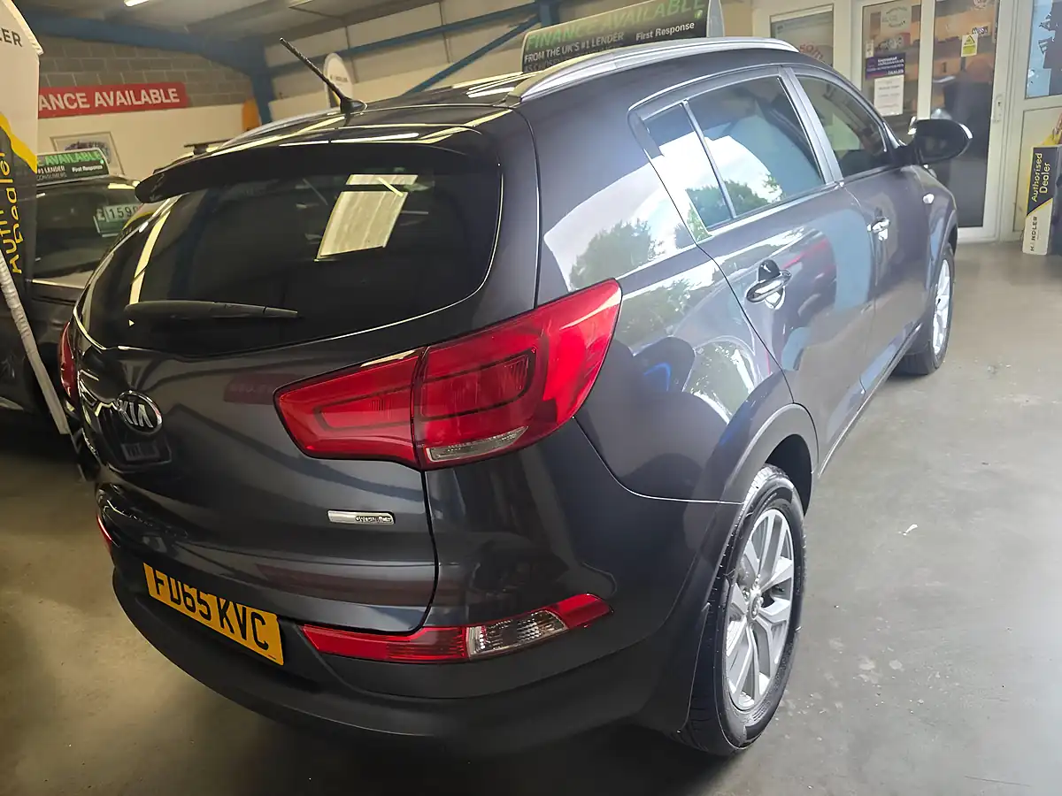 Used 2015 Kia Sportage Ecodynamics 1 Grey - Interior and Exterior details 10