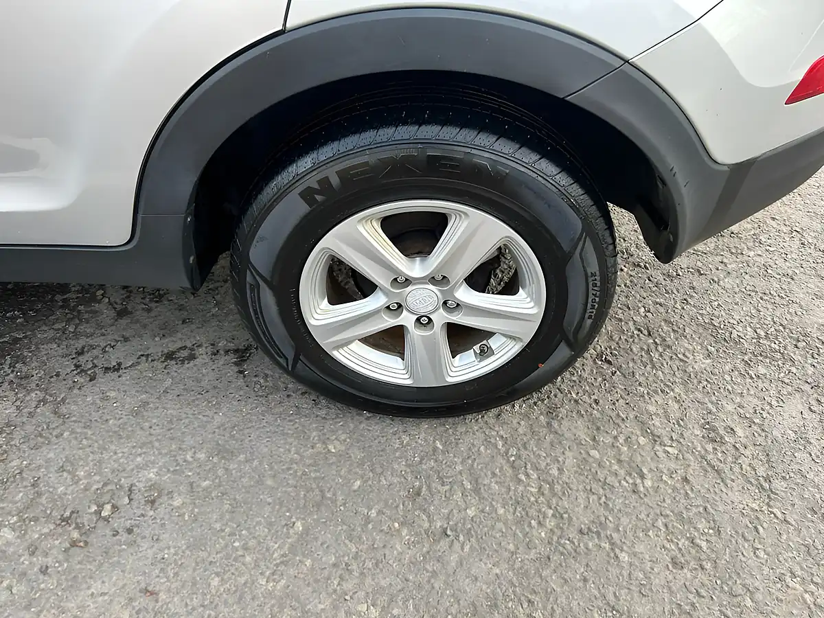 Used 2015 Kia Sportage Ecodynamics 1 Silver - Interior and Exterior details 10