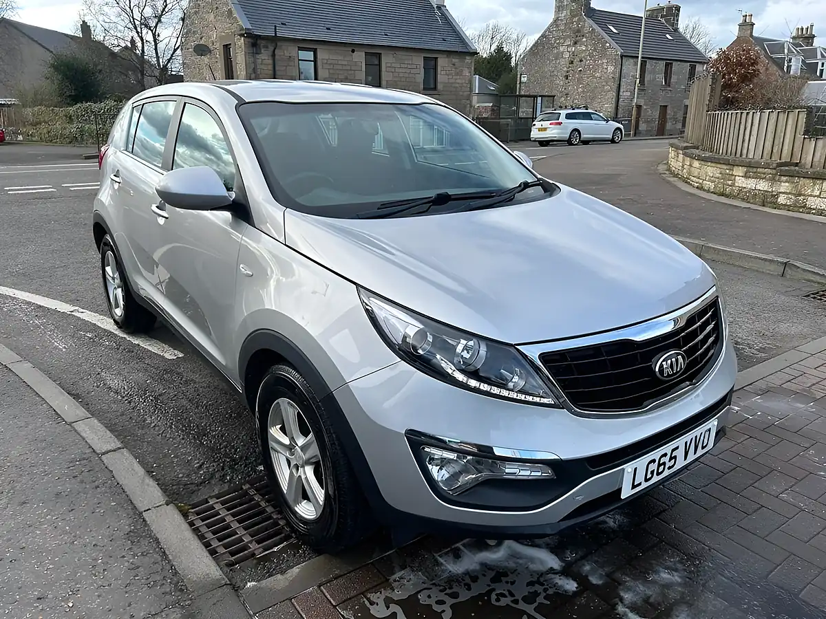 Used 2015 Kia Sportage Ecodynamics 1 Silver - Interior and Exterior details 4