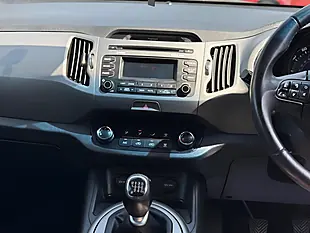 Used 2015 Kia Sportage Ecodynamics 1 White - Interior and Exterior details 20