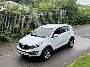 Used 2015 Kia Sportage Ecodynamics 1 White - Interior and Exterior details 5