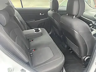 Used 2015 Kia Sportage Ecodynamics 1 White - Interior and Exterior details 18