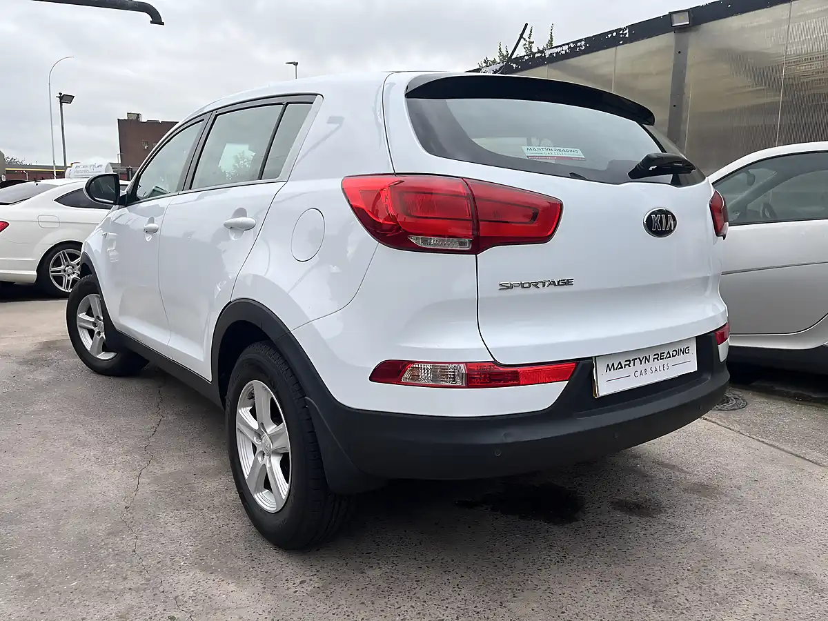 Used 2015 Kia Sportage Ecodynamics 1 White - Interior and Exterior details 6